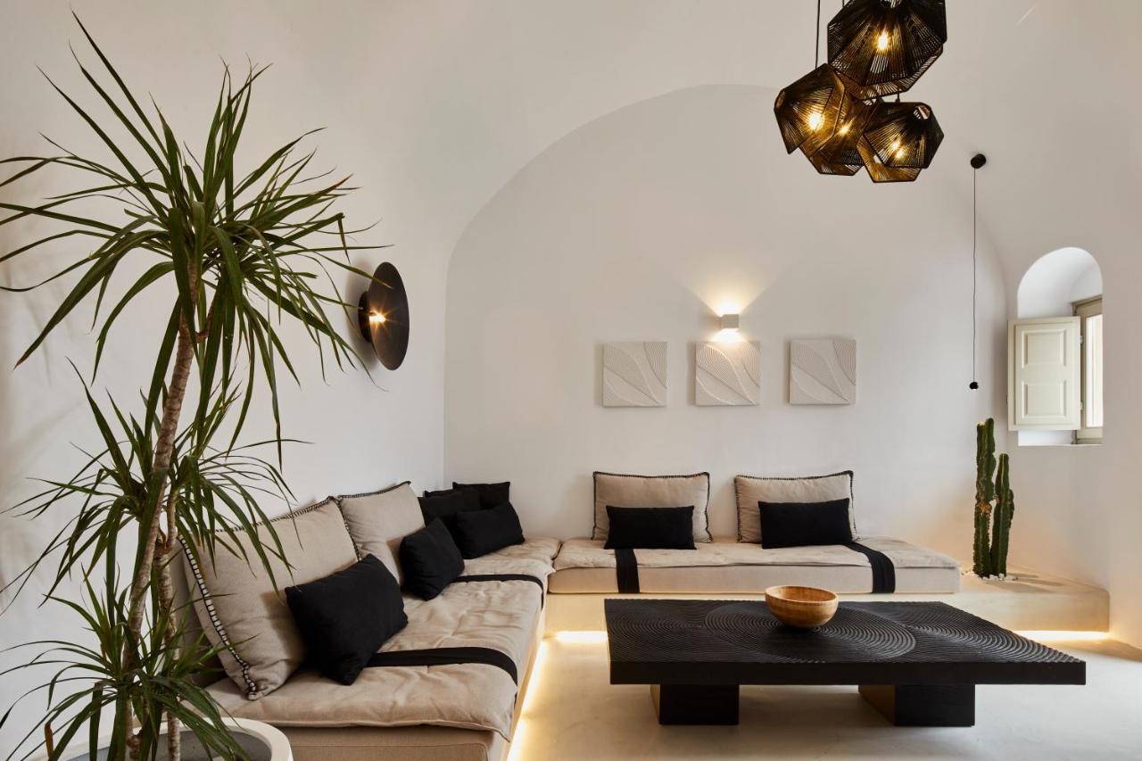 U & Me Suites Фіра Екстер'єр фото