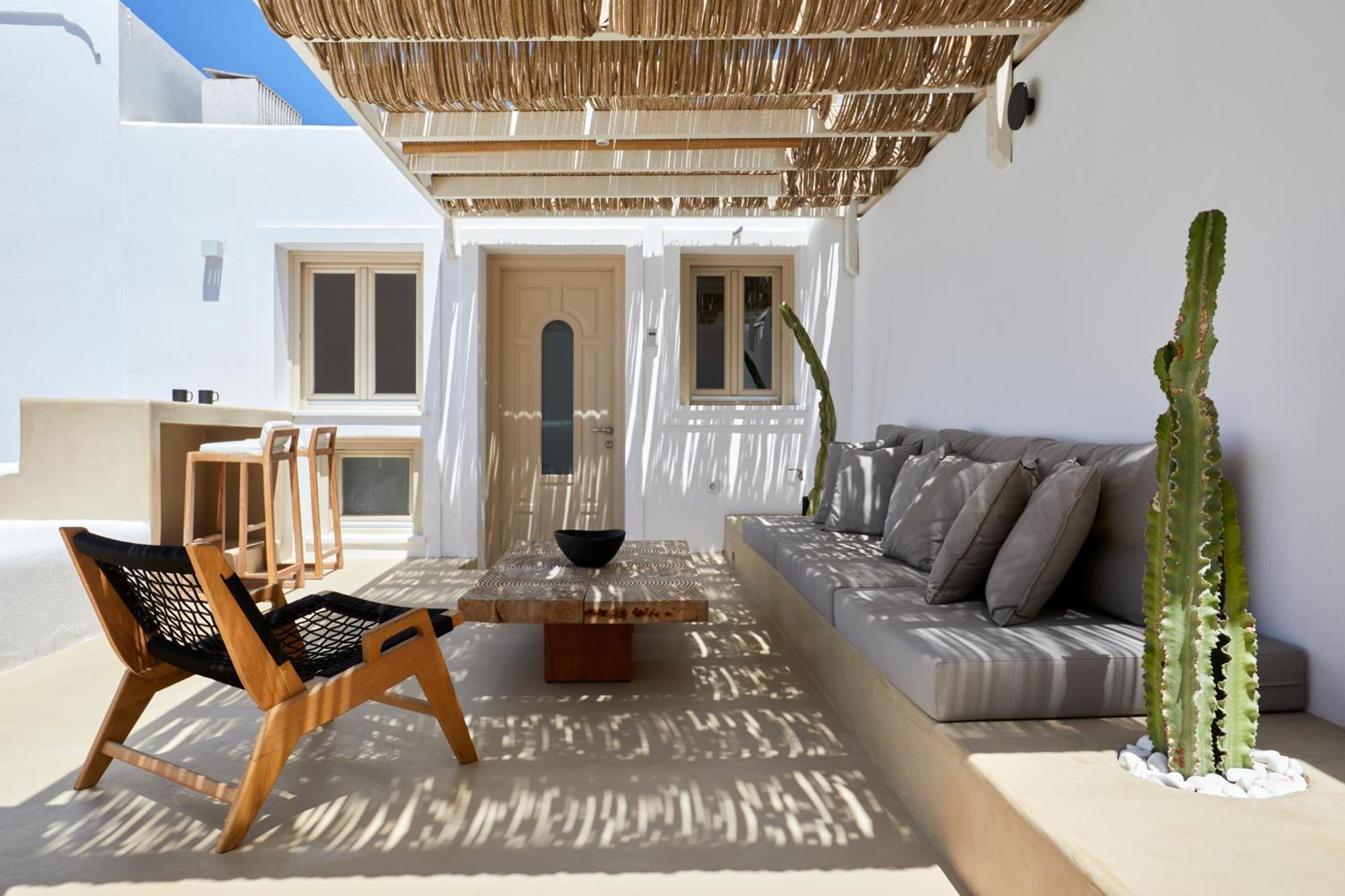 U & Me Suites Фіра Екстер'єр фото
