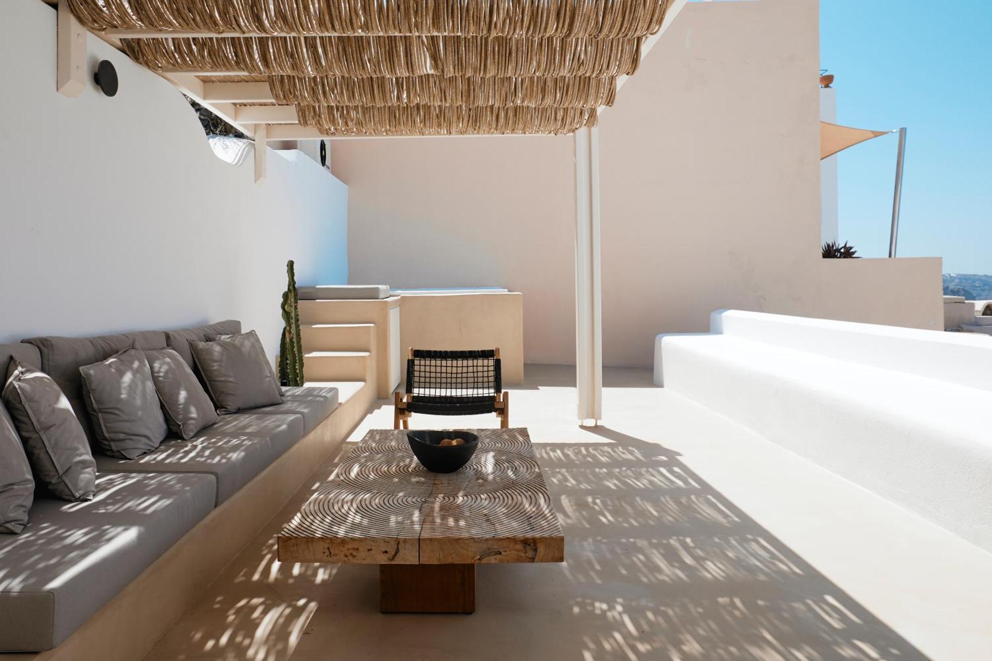 U & Me Suites Фіра Екстер'єр фото